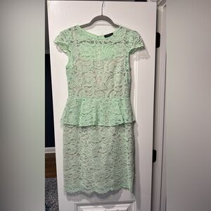 Petite! Tahiti Mint green lace midi-dress. Size 6P
